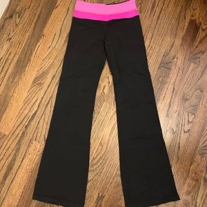 Very gently used lululemon reversible pants!